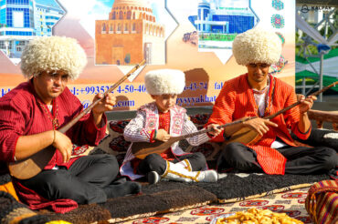 Turkmen national instruments