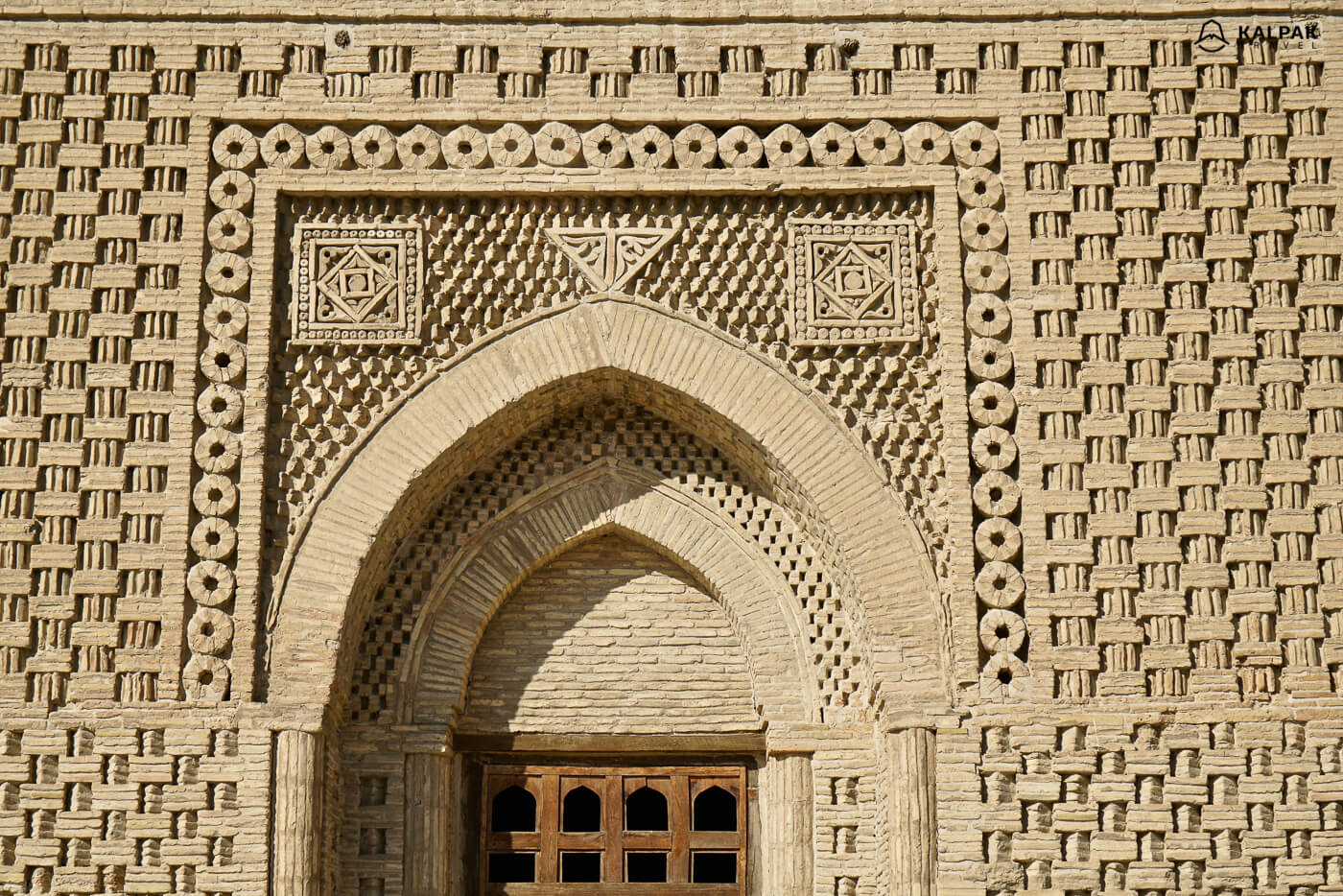 Samanid mausoleum details in Bukhara
