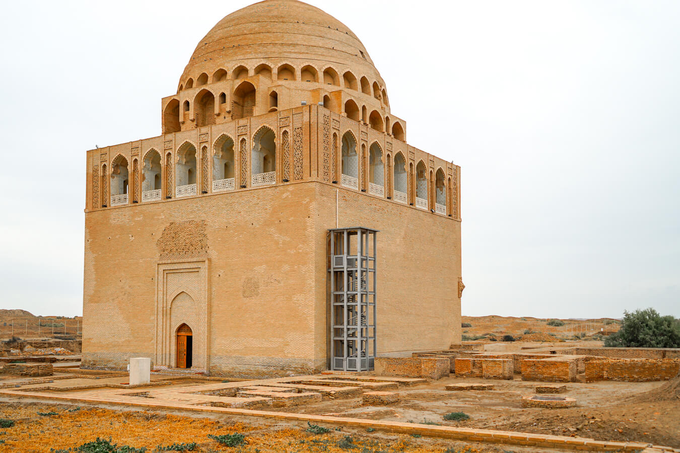 Merv mausoleum of Sultan Sanjar
